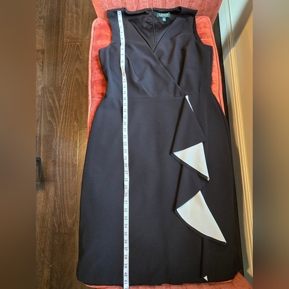 Lauren Ralph Lauren Two-Tone Faux-Wrap Side Ruffle B&W Sleeveless Dress Sz. 10 - Picture 9 of 9